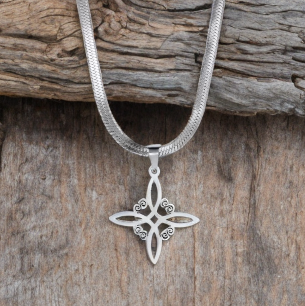 Witch knot Necklace